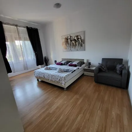 Rijeka Apartment With Free Parking And Large Balcony Exteriör bild