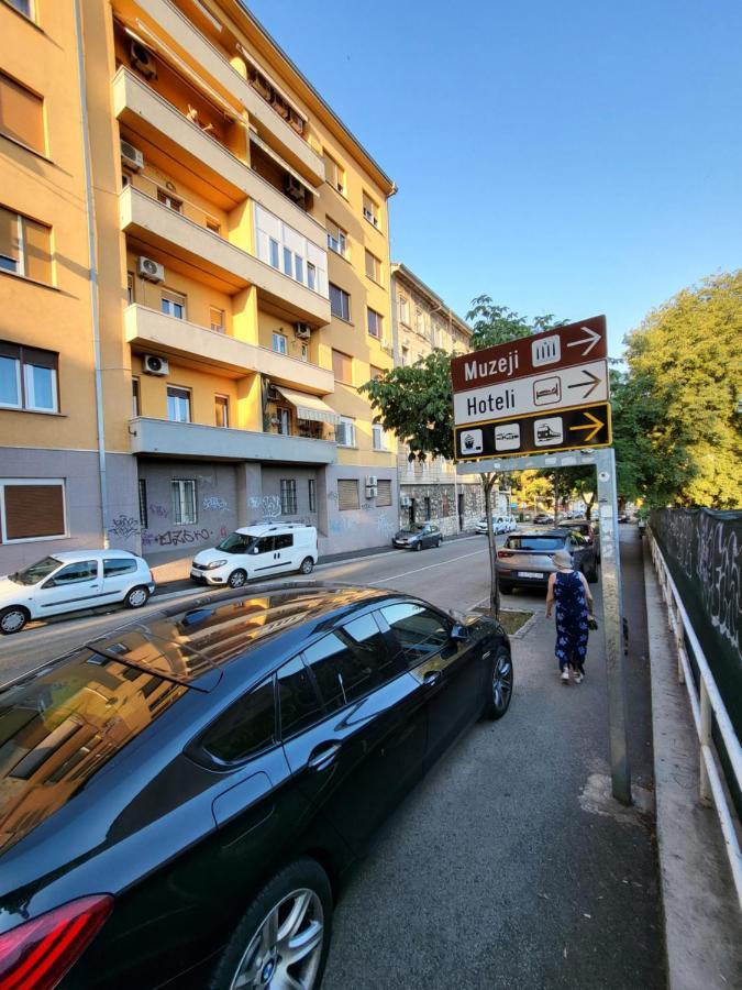 With Free Parking And Large Balcony * Rijeka