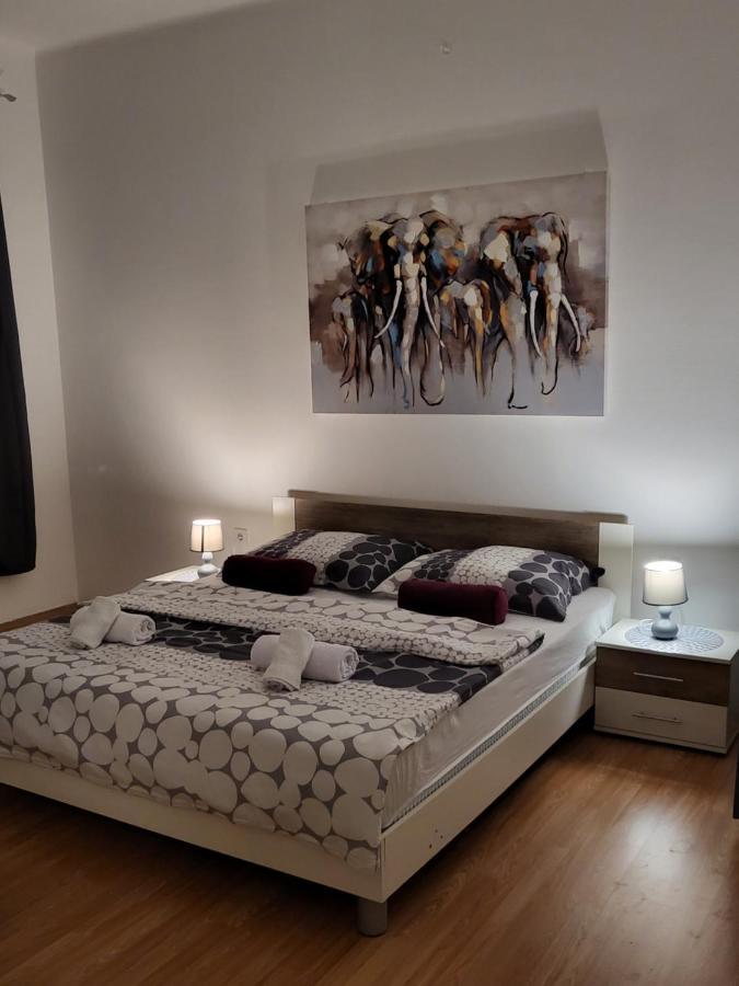 Apartment With Free Parking And Large Balcony Rijeka