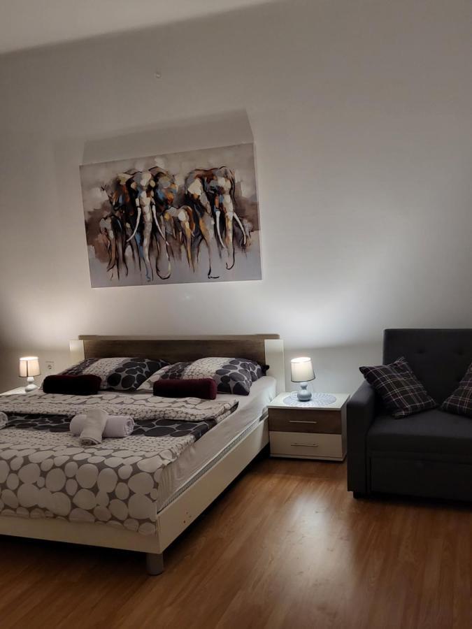 With Free Parking And Large Balcony Rijeka