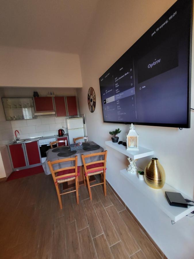 With Free Parking And Large Balcony